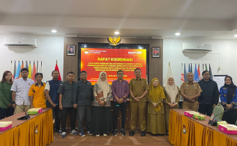 Anggota Bawaslu Kota Makassar menghadiri Rapat Koordinasi Tata Cara Penggantian Antar Waktu (PAW) Anggota Dewan Perwakilan Rakyat Daerah (DPRD) Kota Makassar serta Pemutakhiran Data Partai Politik Secara Berkelanjutan Semester II Tahun 2025. 